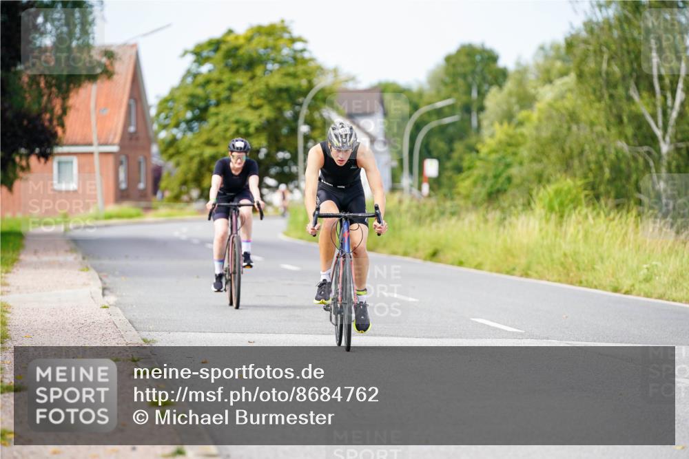 31.08.2025 - Elbe Triathlon Hamburg Michael Burmester http://msf.ph/oto/8684762 31.08.2025 11:24:48 Radfahren 1556, 1593 meine-sportfotos.de