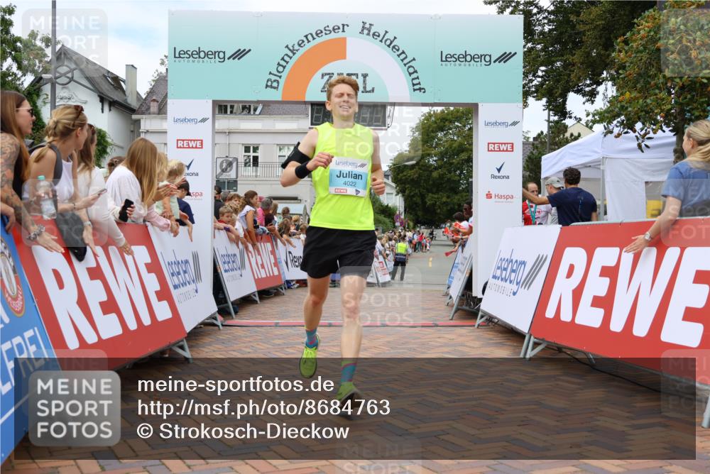 31.08.2025 - 21. Blankeneser Heldenlauf Strokosch-Dieckow http://msf.ph/oto/8684763 31.08.2025 12:01:52 Ziel 4022 meine-sportfotos.de