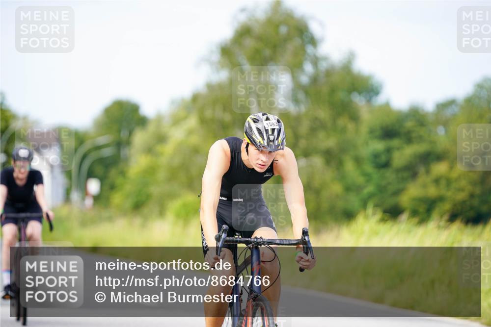 31.08.2025 - Elbe Triathlon Hamburg Michael Burmester http://msf.ph/oto/8684766 31.08.2025 11:24:50 Radfahren 1556, 1593 meine-sportfotos.de