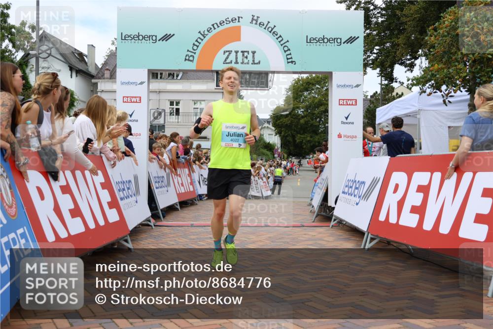 31.08.2025 - 21. Blankeneser Heldenlauf Strokosch-Dieckow http://msf.ph/oto/8684776 31.08.2025 12:01:52 Ziel 4022 meine-sportfotos.de