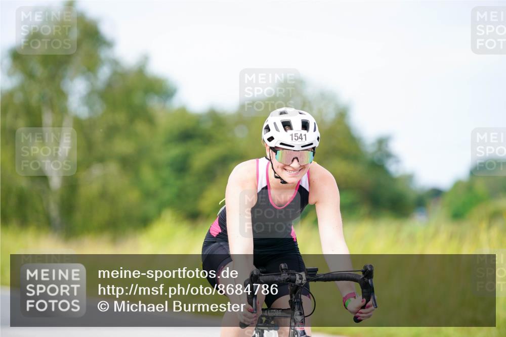 31.08.2025 - Elbe Triathlon Hamburg Michael Burmester http://msf.ph/oto/8684786 31.08.2025 11:25:34 Radfahren 1541 meine-sportfotos.de