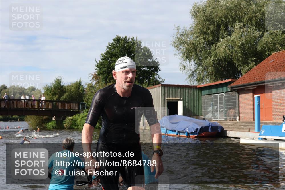 31.08.2025 - Elbe Triathlon Hamburg Luisa Fischer http://msf.ph/oto/8684788 31.08.2025 10:31:19 Schwimmen 1250, 1279, 1293, 1307, 1501 meine-sportfotos.de