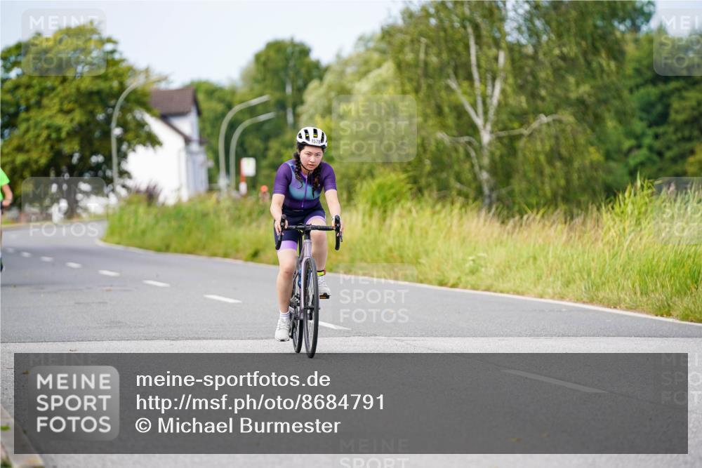 31.08.2025 - Elbe Triathlon Hamburg Michael Burmester http://msf.ph/oto/8684791 31.08.2025 11:25:40 Radfahren 1578, 1605 meine-sportfotos.de