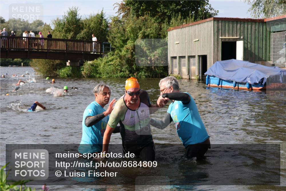 31.08.2025 - Elbe Triathlon Hamburg Luisa Fischer http://msf.ph/oto/8684809 31.08.2025 10:31:28 Schwimmen 1307, 1344 meine-sportfotos.de