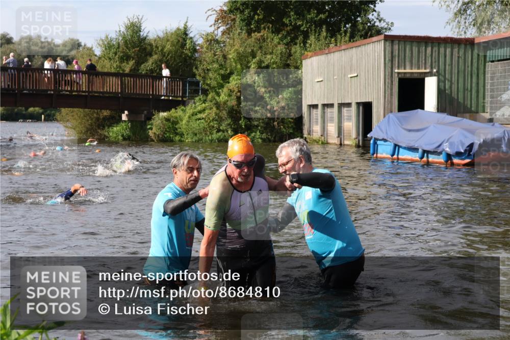 31.08.2025 - Elbe Triathlon Hamburg Luisa Fischer http://msf.ph/oto/8684810 31.08.2025 10:31:28 Schwimmen 1307, 1344 meine-sportfotos.de