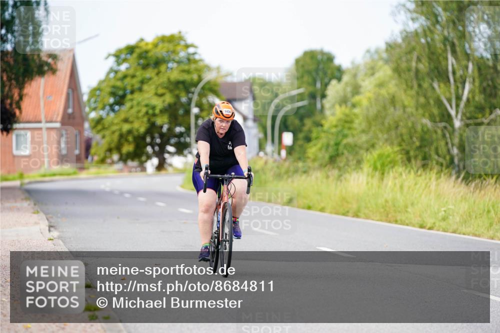 31.08.2025 - Elbe Triathlon Hamburg Michael Burmester http://msf.ph/oto/8684811 31.08.2025 11:26:16 Radfahren 1456 meine-sportfotos.de