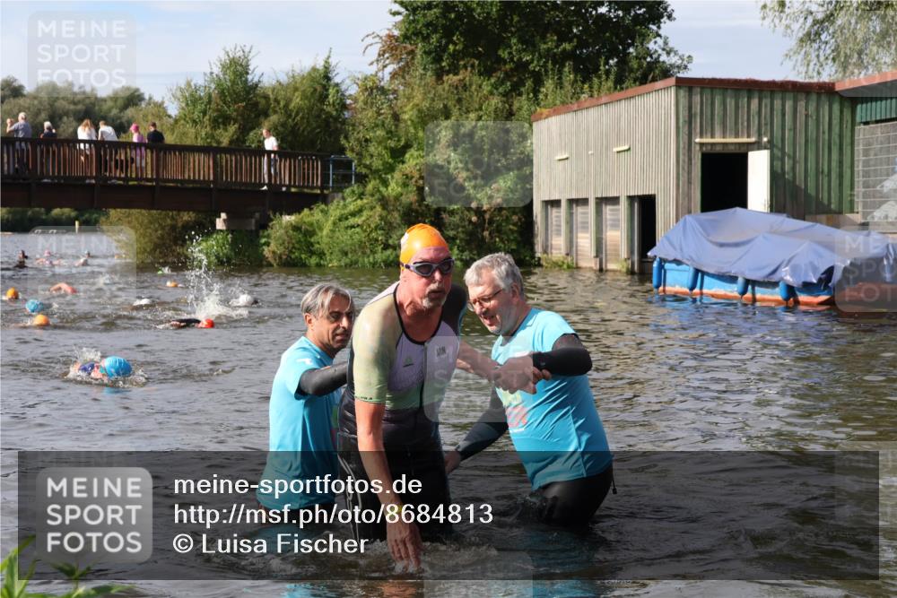 31.08.2025 - Elbe Triathlon Hamburg Luisa Fischer http://msf.ph/oto/8684813 31.08.2025 10:31:29 Schwimmen 1344 meine-sportfotos.de
