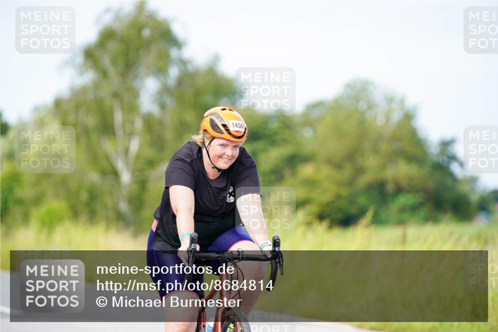 31.08.2025 - Elbe Triathlon Hamburg Michael Burmester http://msf.ph/oto/8684814 31.08.2025 11:26:18 Radfahren 1456 meine-sportfotos.de