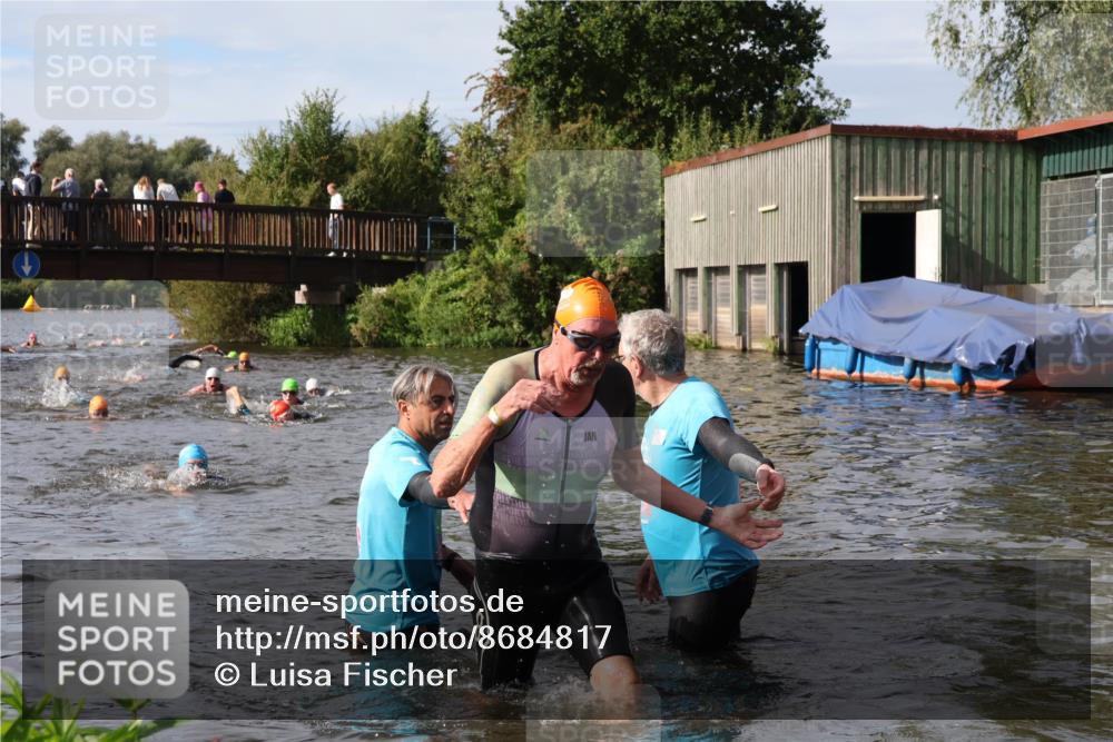 31.08.2025 - Elbe Triathlon Hamburg Luisa Fischer http://msf.ph/oto/8684817 31.08.2025 10:31:29 Schwimmen 1344 meine-sportfotos.de