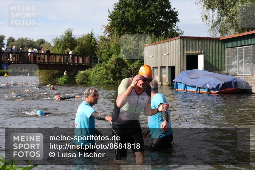 31.08.2025 - Elbe Triathlon Hamburg Luisa Fischer http://msf.ph/oto/8684818 31.08.2025 10:31:30 Schwimmen 1344 meine-sportfotos.de