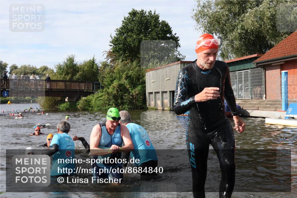 31.08.2025 - Elbe Triathlon Hamburg Luisa Fischer http://msf.ph/oto/8684840 31.08.2025 10:31:55 Schwimmen 1251, 1266, 1299, 1310, 1338 meine-sportfotos.de