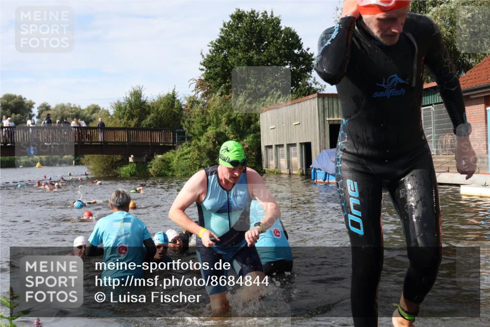 31.08.2025 - Elbe Triathlon Hamburg Luisa Fischer http://msf.ph/oto/8684844 31.08.2025 10:31:56 Schwimmen 1251, 1266, 1299, 1310, 1338 meine-sportfotos.de