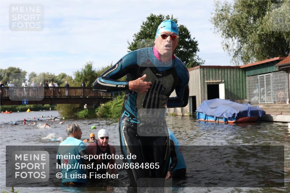 31.08.2025 - Elbe Triathlon Hamburg Luisa Fischer http://msf.ph/oto/8684865 31.08.2025 10:32:00 Schwimmen 1251, 1266, 1299, 1305, 1311, 1338 meine-sportfotos.de
