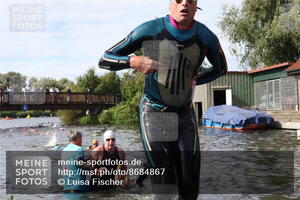 31.08.2025 - Elbe Triathlon Hamburg Luisa Fischer http://msf.ph/oto/8684867 31.08.2025 10:32:00 Schwimmen 1251, 1266, 1299, 1305, 1311, 1338 meine-sportfotos.de