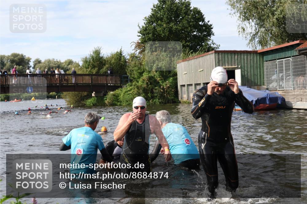 31.08.2025 - Elbe Triathlon Hamburg Luisa Fischer http://msf.ph/oto/8684874 31.08.2025 10:32:02 Schwimmen 1251, 1266, 1299, 1305, 1311 meine-sportfotos.de
