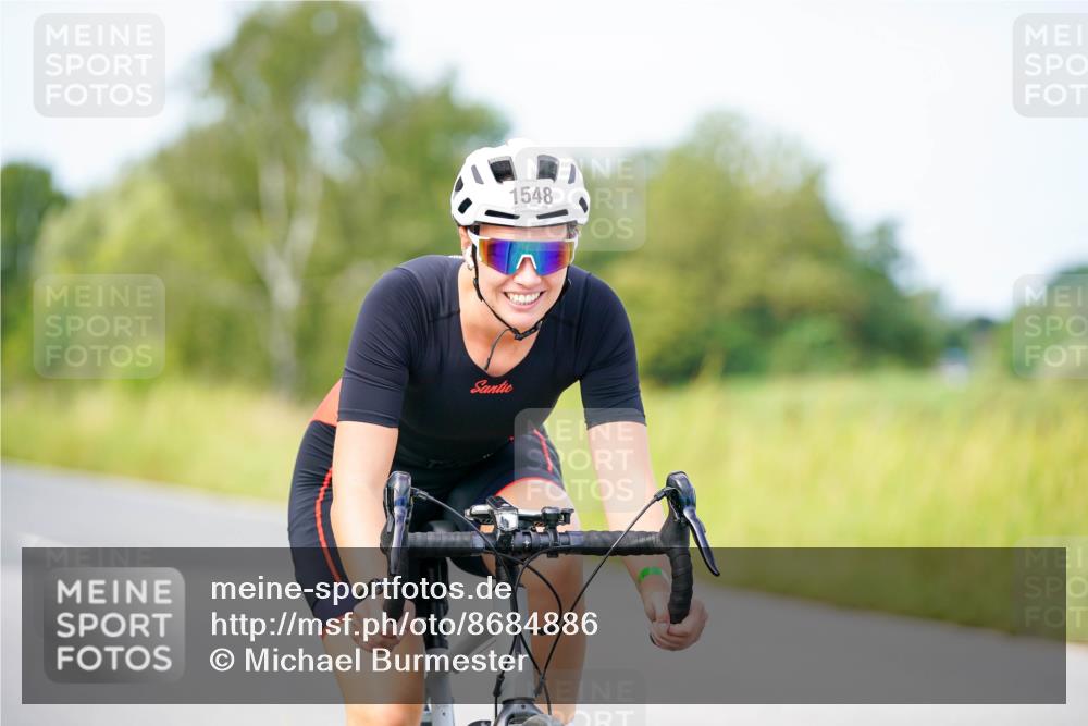 31.08.2025 - Elbe Triathlon Hamburg Michael Burmester http://msf.ph/oto/8684886 31.08.2025 11:27:35 Radfahren 1513, 1515, 1548 meine-sportfotos.de