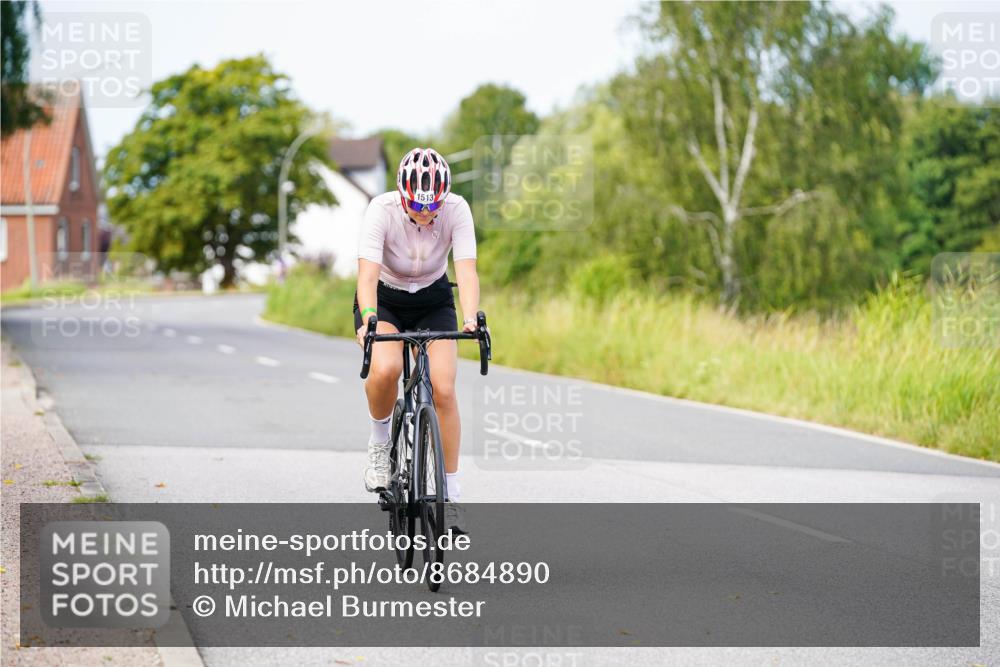 31.08.2025 - Elbe Triathlon Hamburg Michael Burmester http://msf.ph/oto/8684890 31.08.2025 11:27:40 Radfahren 1513 meine-sportfotos.de