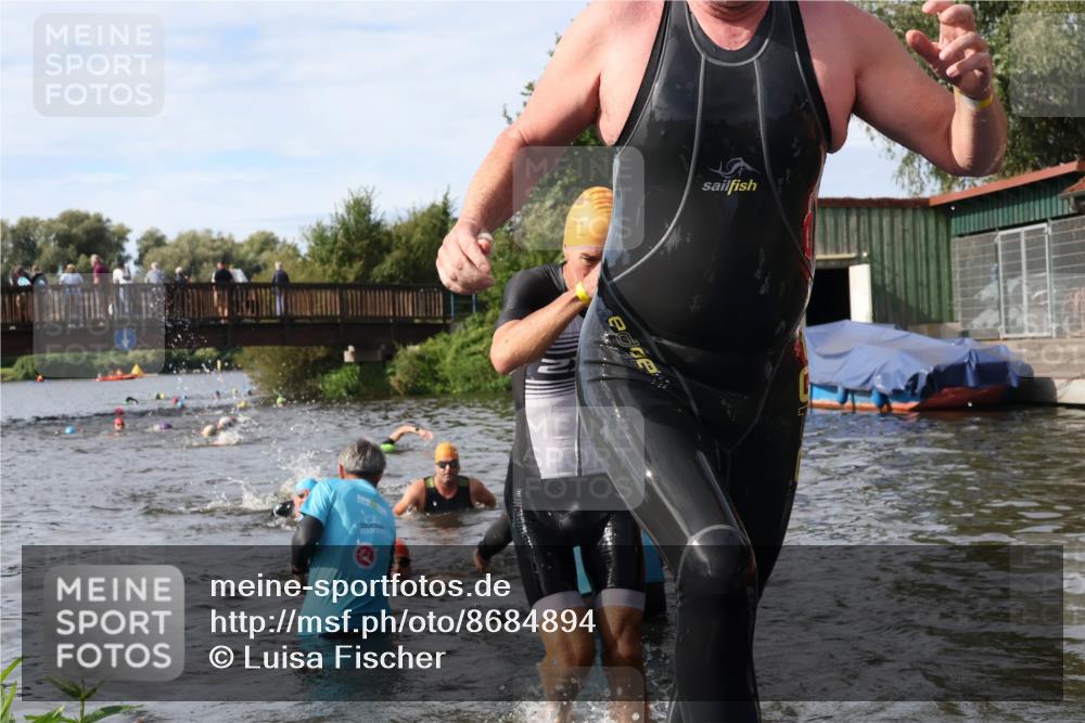 31.08.2025 - Elbe Triathlon Hamburg Luisa Fischer http://msf.ph/oto/8684894 31.08.2025 10:32:06 Schwimmen 1256, 1266, 1302, 1305, 1311 meine-sportfotos.de