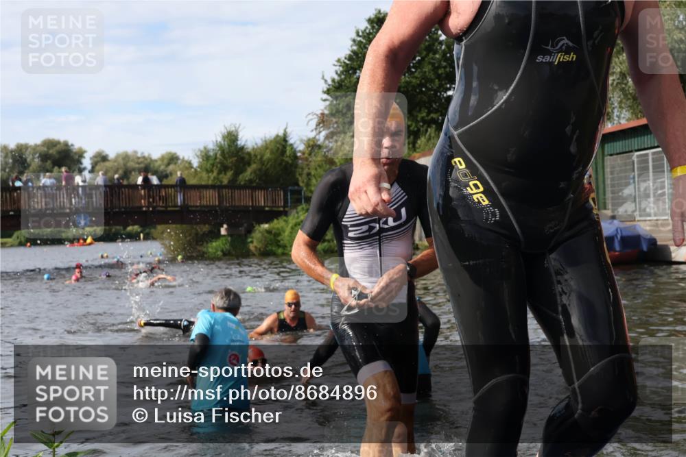 31.08.2025 - Elbe Triathlon Hamburg Luisa Fischer http://msf.ph/oto/8684896 31.08.2025 10:32:06 Schwimmen 1256, 1266, 1302, 1305, 1311 meine-sportfotos.de