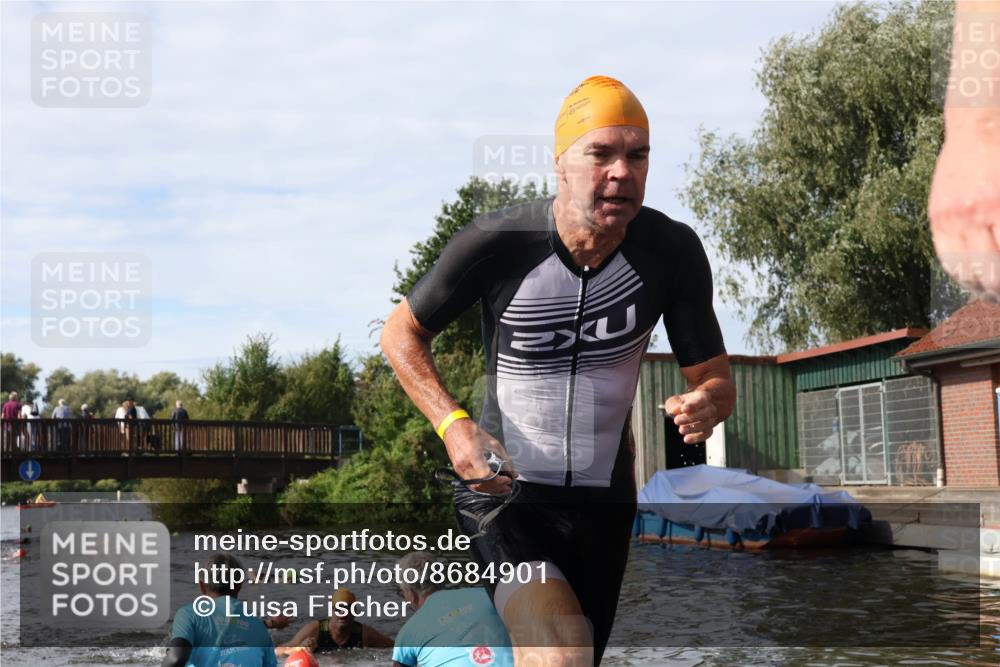 31.08.2025 - Elbe Triathlon Hamburg Luisa Fischer http://msf.ph/oto/8684901 31.08.2025 10:32:07 Schwimmen 1256, 1266, 1302, 1305, 1311 meine-sportfotos.de