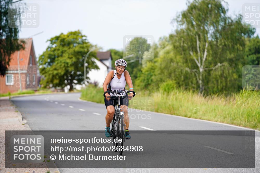 31.08.2025 - Elbe Triathlon Hamburg Michael Burmester http://msf.ph/oto/8684908 31.08.2025 11:28:17 Radfahren 1508 meine-sportfotos.de