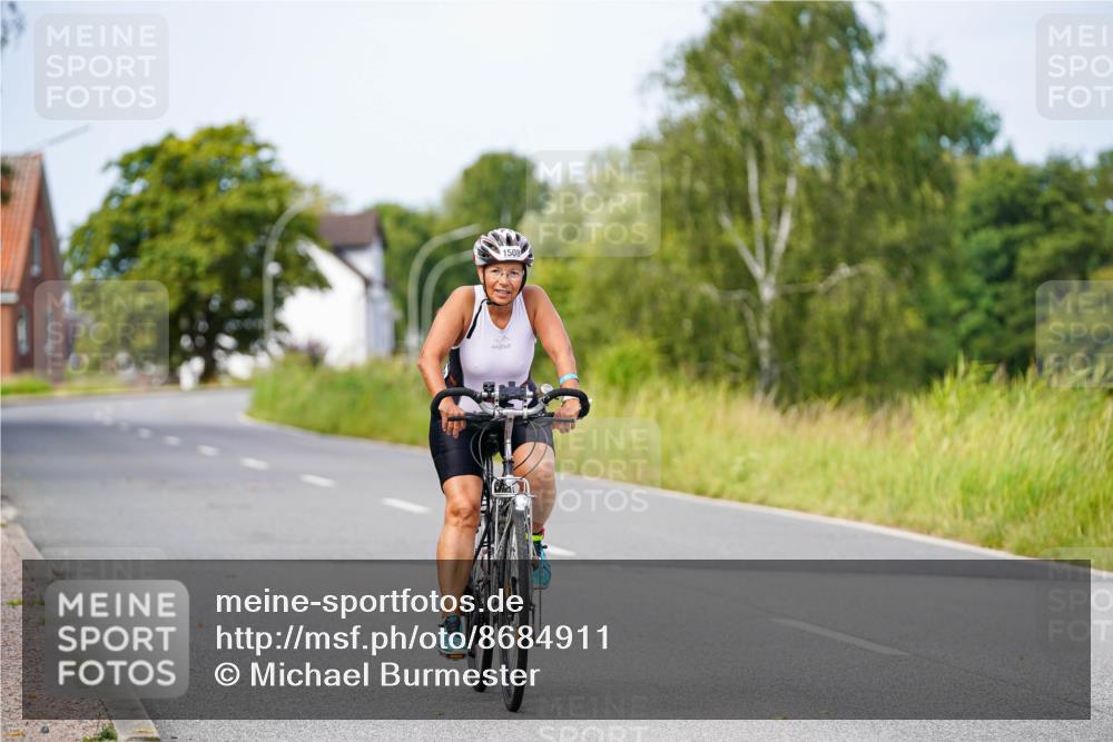 31.08.2025 - Elbe Triathlon Hamburg Michael Burmester http://msf.ph/oto/8684911 31.08.2025 11:28:18 Radfahren 1508 meine-sportfotos.de