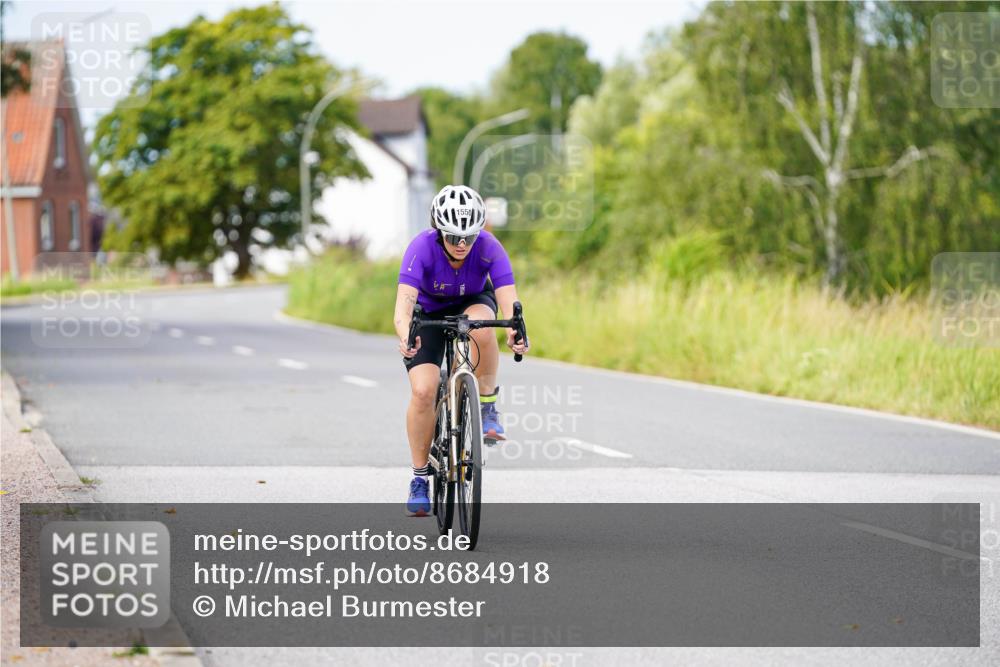 31.08.2025 - Elbe Triathlon Hamburg Michael Burmester http://msf.ph/oto/8684918 31.08.2025 11:29:25 Radfahren 1550 meine-sportfotos.de