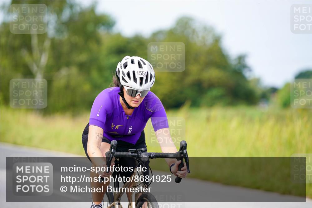 31.08.2025 - Elbe Triathlon Hamburg Michael Burmester http://msf.ph/oto/8684925 31.08.2025 11:29:27 Radfahren 1550 meine-sportfotos.de