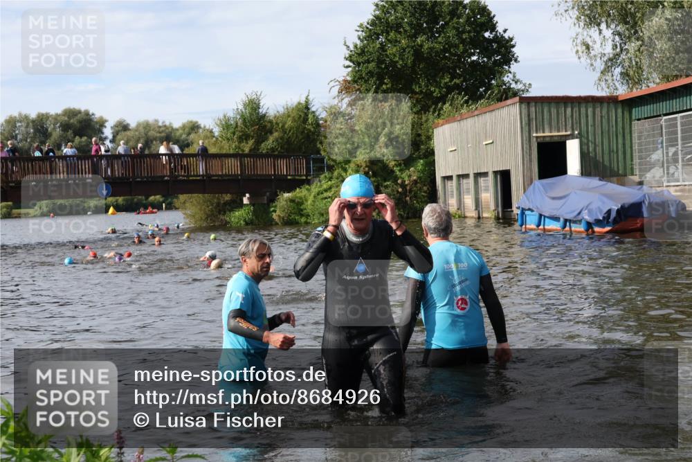 31.08.2025 - Elbe Triathlon Hamburg Luisa Fischer http://msf.ph/oto/8684926 31.08.2025 10:32:19 Schwimmen 1302, 1337 meine-sportfotos.de
