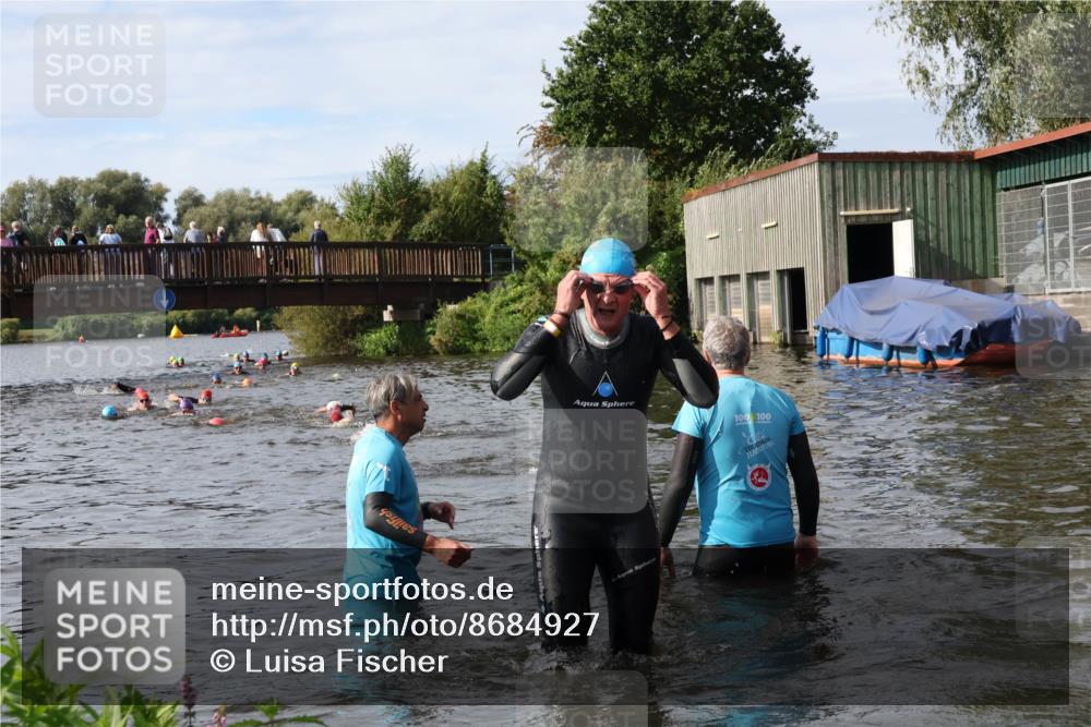 31.08.2025 - Elbe Triathlon Hamburg Luisa Fischer http://msf.ph/oto/8684927 31.08.2025 10:32:20 Schwimmen 1302, 1337 meine-sportfotos.de