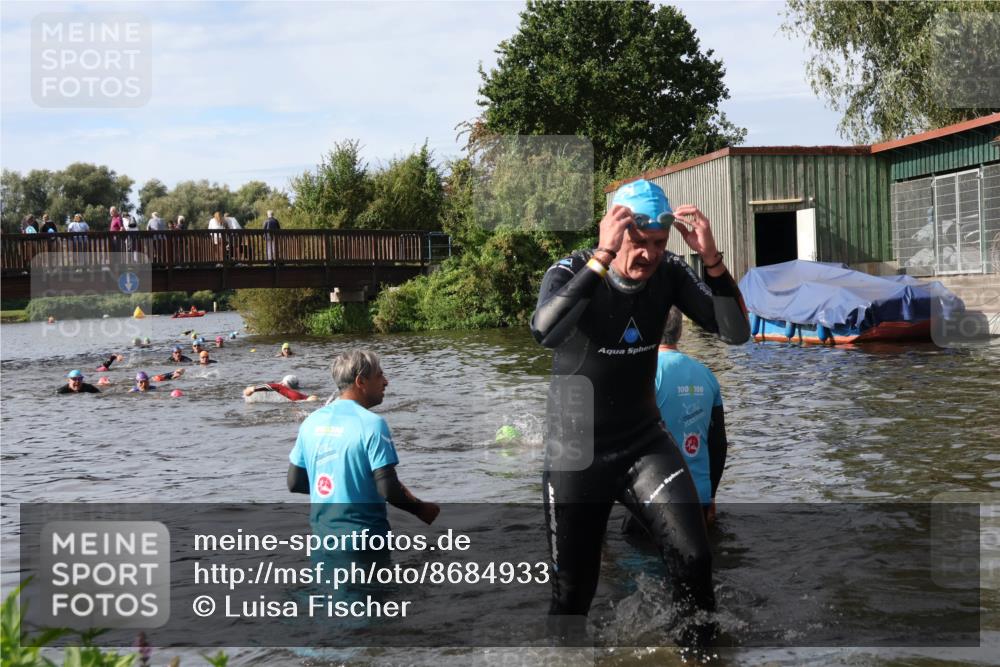 31.08.2025 - Elbe Triathlon Hamburg Luisa Fischer http://msf.ph/oto/8684933 31.08.2025 10:32:21 Schwimmen 1337 meine-sportfotos.de