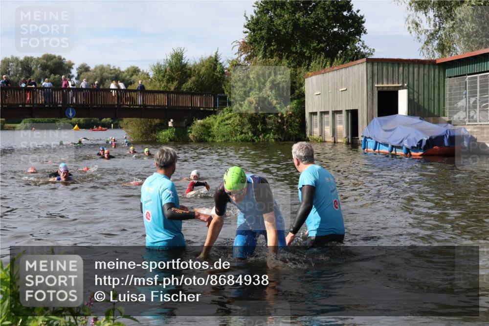 31.08.2025 - Elbe Triathlon Hamburg Luisa Fischer http://msf.ph/oto/8684938 31.08.2025 10:32:29 Schwimmen 1263, 1319 meine-sportfotos.de