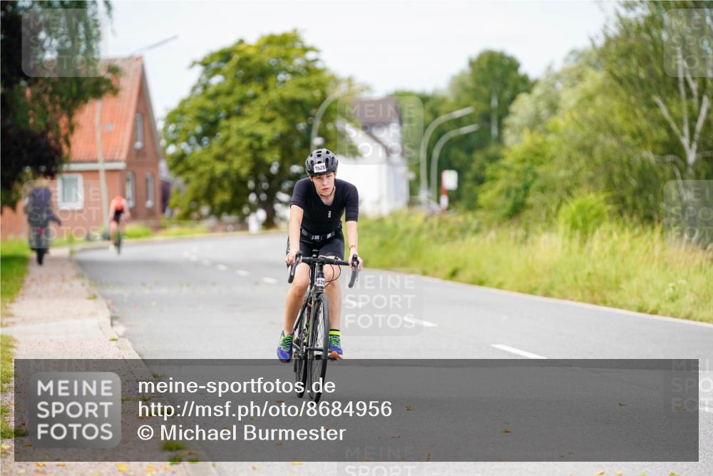 31.08.2025 - Elbe Triathlon Hamburg Michael Burmester http://msf.ph/oto/8684956 31.08.2025 12:17:43 Radfahren 1626 meine-sportfotos.de