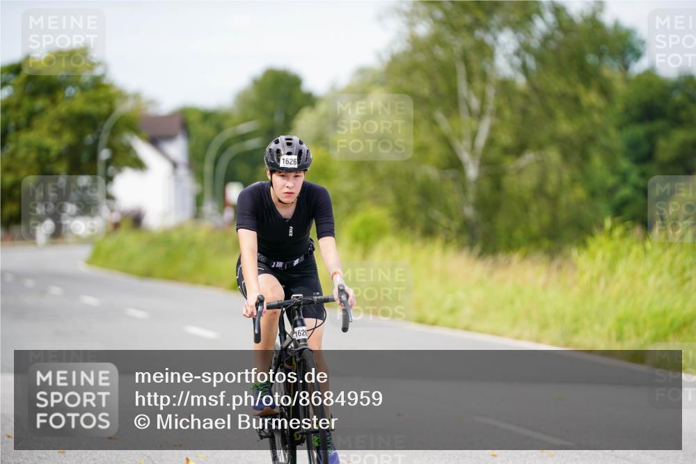 31.08.2025 - Elbe Triathlon Hamburg Michael Burmester http://msf.ph/oto/8684959 31.08.2025 12:17:44 Radfahren 1626 meine-sportfotos.de