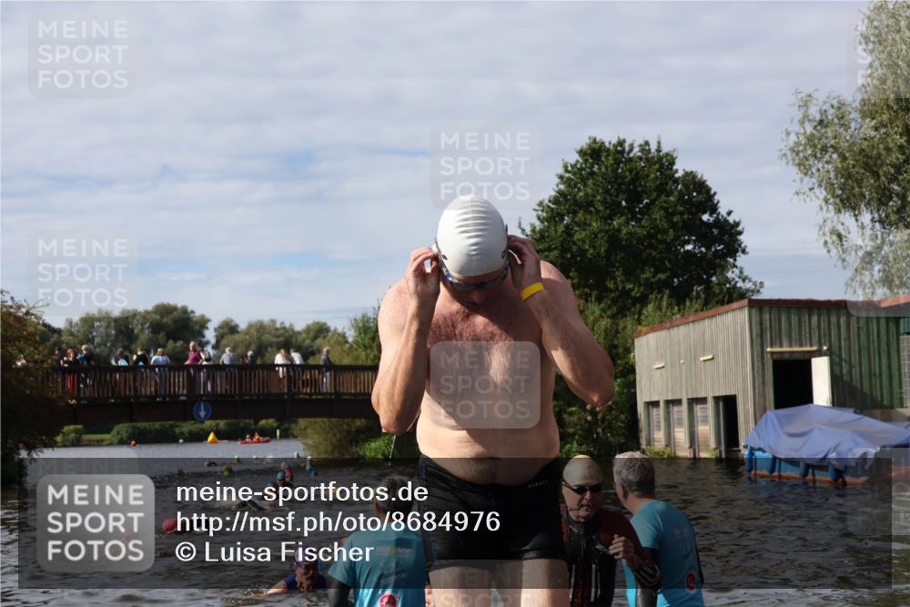 31.08.2025 - Elbe Triathlon Hamburg Luisa Fischer http://msf.ph/oto/8684976 31.08.2025 10:32:38 Schwimmen 1263, 1319, 1322, 1335 meine-sportfotos.de