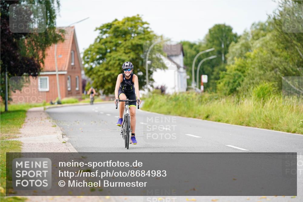 31.08.2025 - Elbe Triathlon Hamburg Michael Burmester http://msf.ph/oto/8684983 31.08.2025 12:19:59 Radfahren 1628 meine-sportfotos.de