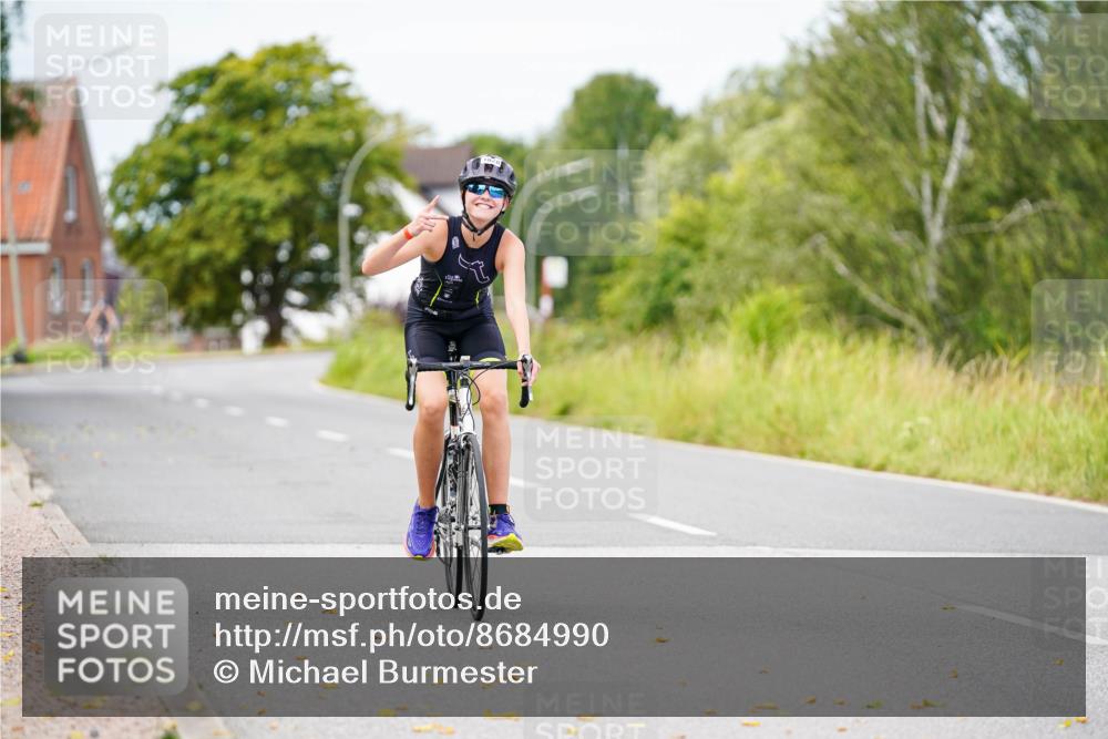 31.08.2025 - Elbe Triathlon Hamburg Michael Burmester http://msf.ph/oto/8684990 31.08.2025 12:20:01 Radfahren 1628 meine-sportfotos.de