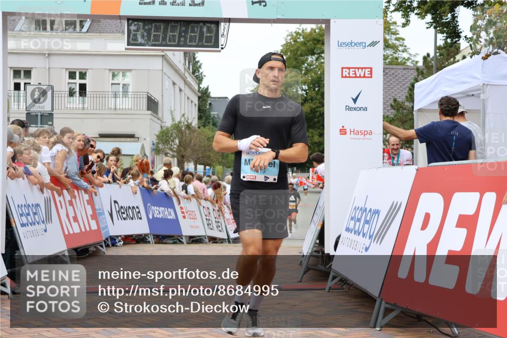 31.08.2025 - 21. Blankeneser Heldenlauf Strokosch-Dieckow http://msf.ph/oto/8684995 31.08.2025 12:01:16 Ziel 5814, 4219 meine-sportfotos.de