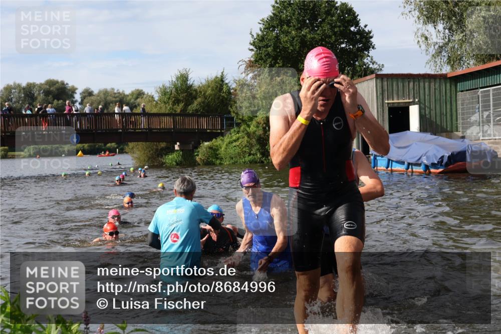 31.08.2025 - Elbe Triathlon Hamburg Luisa Fischer http://msf.ph/oto/8684996 31.08.2025 10:32:46 Schwimmen 1252, 1314, 1318, 1320, 1322, 1335 meine-sportfotos.de