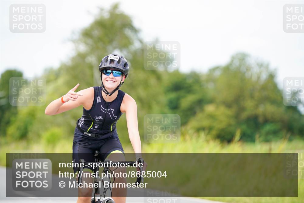 31.08.2025 - Elbe Triathlon Hamburg Michael Burmester http://msf.ph/oto/8685004 31.08.2025 12:20:02 Radfahren 1628 meine-sportfotos.de