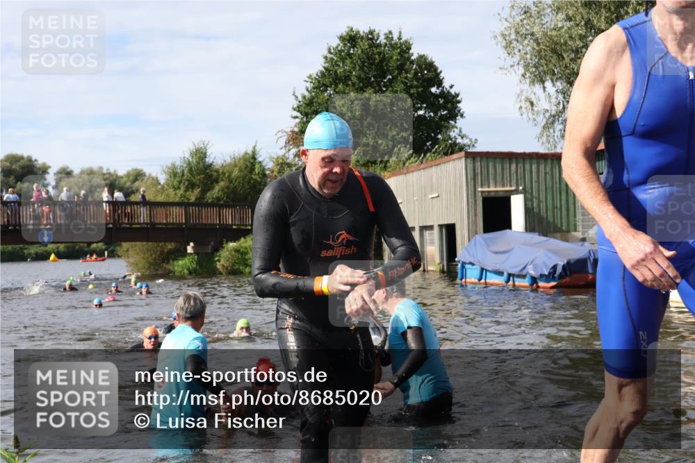 31.08.2025 - Elbe Triathlon Hamburg Luisa Fischer http://msf.ph/oto/8685020 31.08.2025 10:32:51 Schwimmen 1252, 1275, 1300, 1314, 1318, 1320, 1322 meine-sportfotos.de