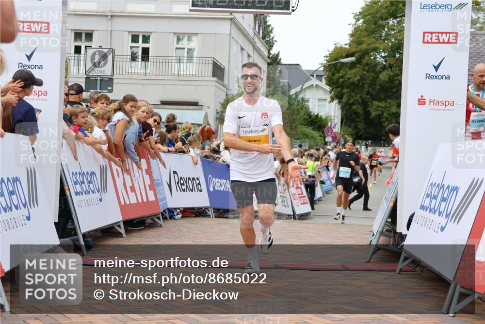 31.08.2025 - 21. Blankeneser Heldenlauf Strokosch-Dieckow http://msf.ph/oto/8685022 31.08.2025 12:01:12 Ziel 5814, 4219 meine-sportfotos.de