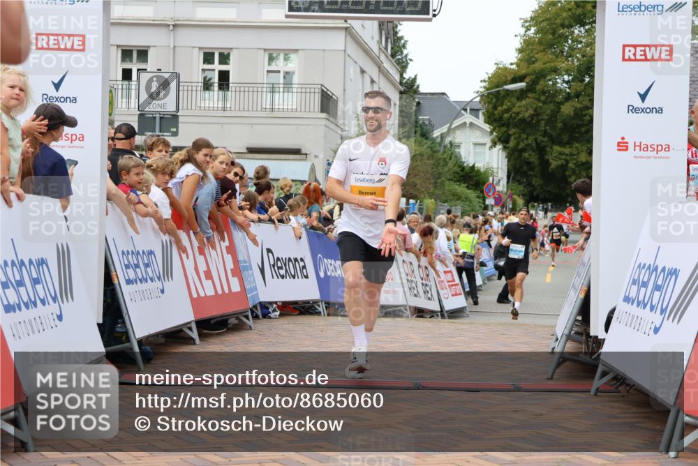 31.08.2025 - 21. Blankeneser Heldenlauf Strokosch-Dieckow http://msf.ph/oto/8685060 31.08.2025 12:01:12 Ziel 5814, 4219 meine-sportfotos.de