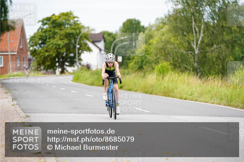 31.08.2025 - Elbe Triathlon Hamburg Michael Burmester http://msf.ph/oto/8685079 31.08.2025 12:32:06 Radfahren 1649 meine-sportfotos.de