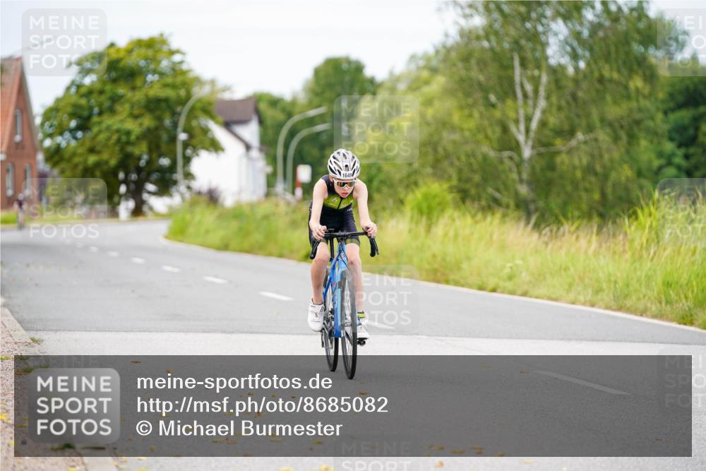 31.08.2025 - Elbe Triathlon Hamburg Michael Burmester http://msf.ph/oto/8685082 31.08.2025 12:32:07 Radfahren 1649 meine-sportfotos.de