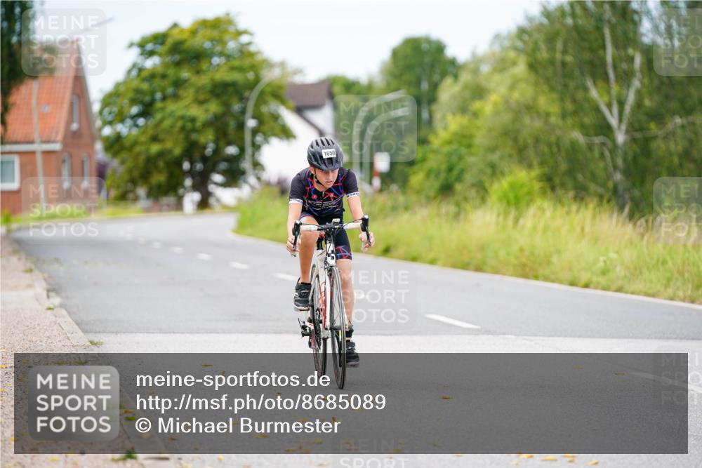31.08.2025 - Elbe Triathlon Hamburg Michael Burmester http://msf.ph/oto/8685089 31.08.2025 12:32:20 Radfahren 1650 meine-sportfotos.de