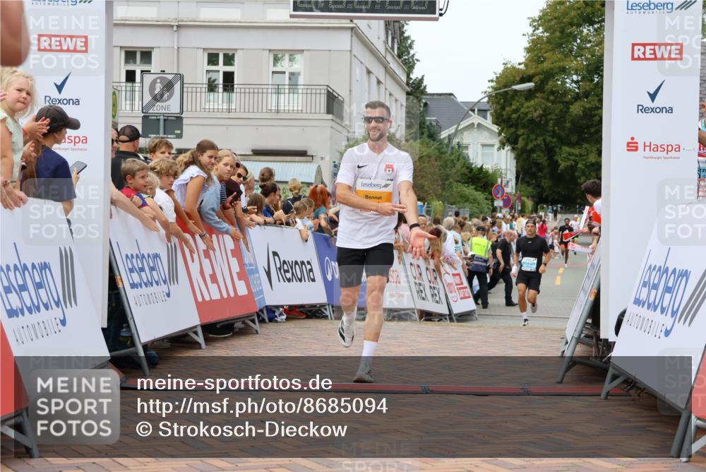 31.08.2025 - 21. Blankeneser Heldenlauf Strokosch-Dieckow http://msf.ph/oto/8685094 31.08.2025 12:01:12 Ziel 5814, 4219 meine-sportfotos.de