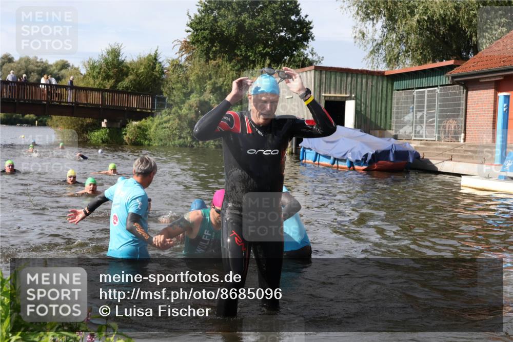 31.08.2025 - Elbe Triathlon Hamburg Luisa Fischer http://msf.ph/oto/8685096 31.08.2025 10:33:25 Schwimmen 1259, 1268, 1270, 1308 meine-sportfotos.de