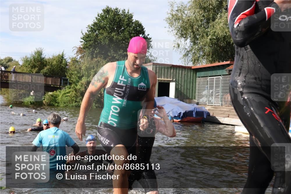 31.08.2025 - Elbe Triathlon Hamburg Luisa Fischer http://msf.ph/oto/8685113 31.08.2025 10:33:29 Schwimmen 1259, 1268, 1270, 1308, 1325 meine-sportfotos.de
