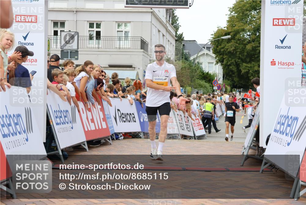 31.08.2025 - 21. Blankeneser Heldenlauf Strokosch-Dieckow http://msf.ph/oto/8685115 31.08.2025 12:01:12 Ziel 5814, 4219 meine-sportfotos.de